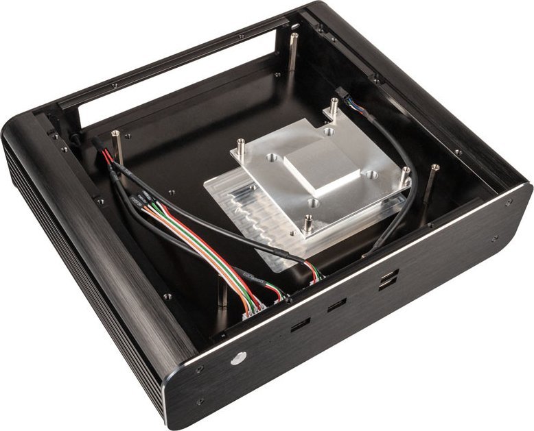 Kasë Akasa Euler XT, HTPC