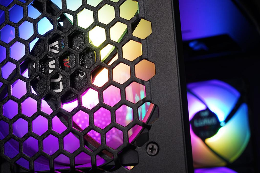 Kasë In Win N515, Midi Tower