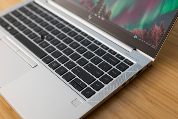 Laptop HP EliteBook 840 G8, 14", Intel Core i5, 8GB RAM, 256GB SSD, Intel Iris Xe Graphics, i argjendtë