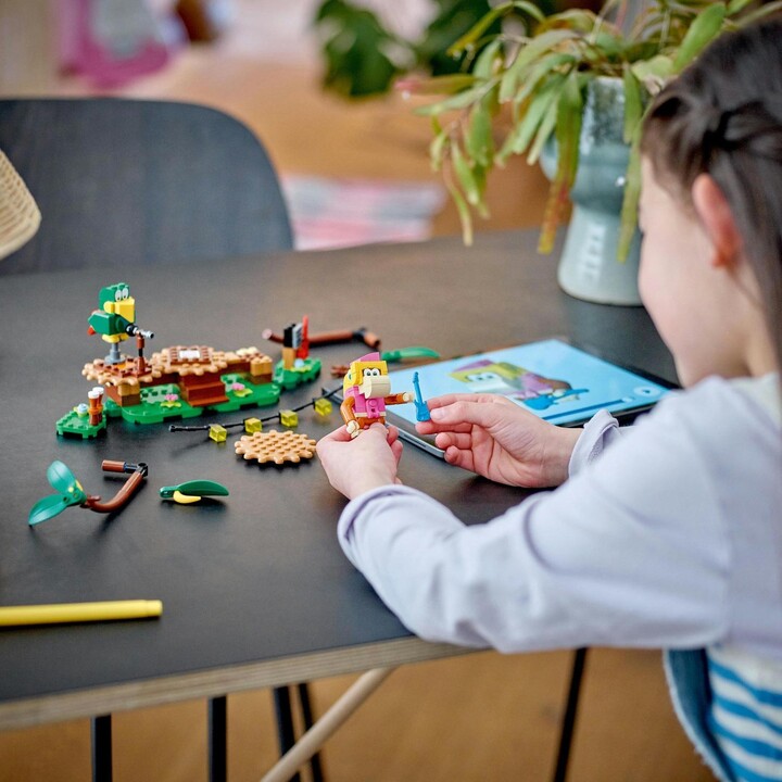 Set LEGO® Super Mario™ 71421 Dixie Kong and the Jungle Concert - Expansion Set