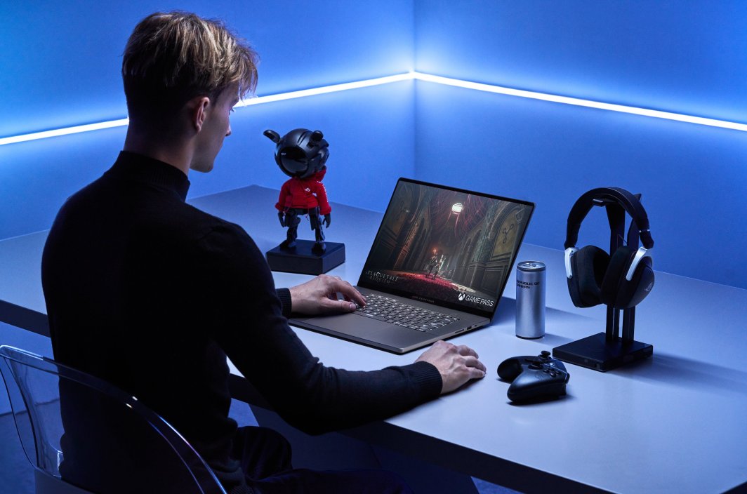 Laptop Asus ROG Strix Scar 18 (2024) G834JYR-R6019W, 18", Intel Core i9-14900HX, 32GB RAM, 2TB SSD, Nvidia RTX 4090