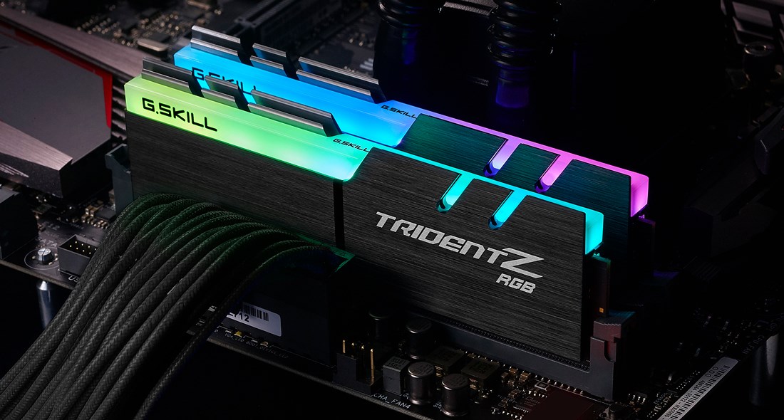 Memorie RAM G.Skill Trident Z RGB F4-3200C16D-64GTZR 64 GB (2 x 32 GB) DDR4 3200 MHz