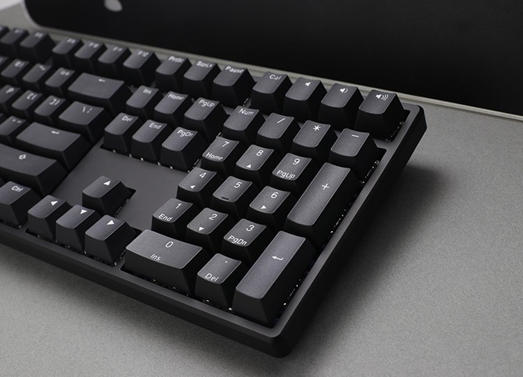 Tastierë lojërash Ducky Origin, Cherry MX-Speed-Silver, GER, e zezë