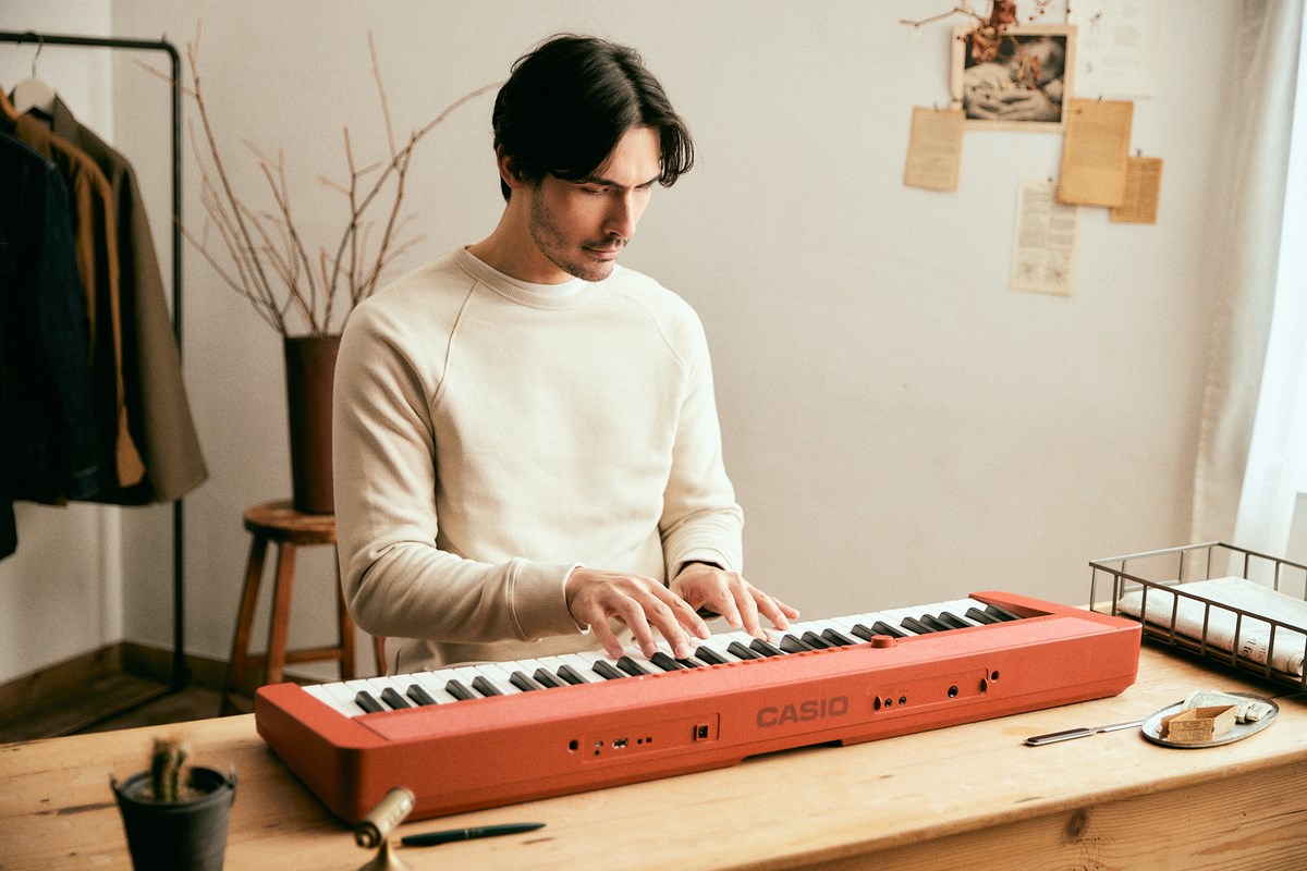 Keyboard Casio Casiotone CTS1, 61 taste, touch sensitive, i kuq
