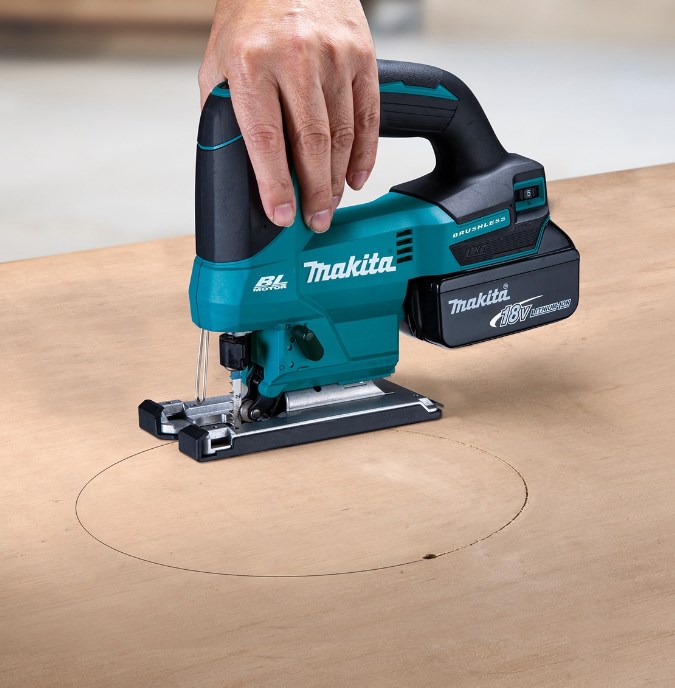 Sharre orbitale Makita DJV184, 18V LXT, brushless, pa bateri