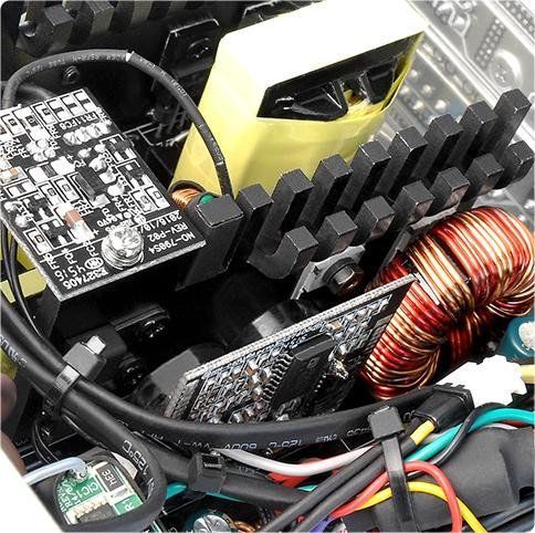 Burim energjie Thermaltake Smart Pro RGB PS-SPR-0650FPCBEU-R ATX, 650W
