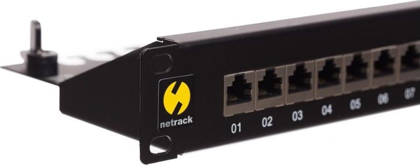 Patch панел NetRack 19\", 24 порти, Cat 6A FTP, сив