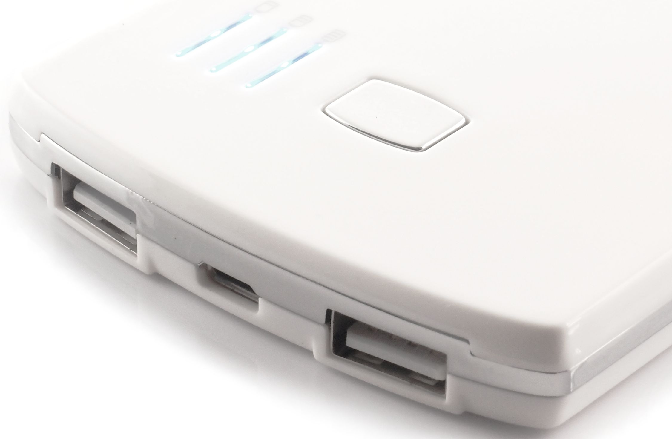 Powerbank Sunen 5600mAh, 2 porta USB, i bardhë