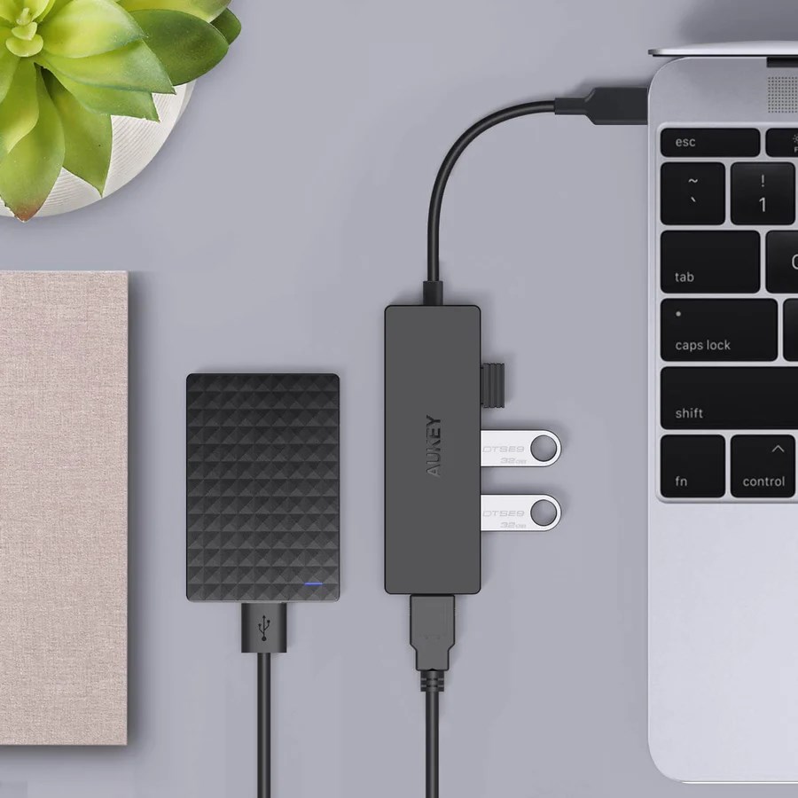 USB Hub Aukey Ultra Slim, 4 porte USB 3.1, USB-C, e zezë