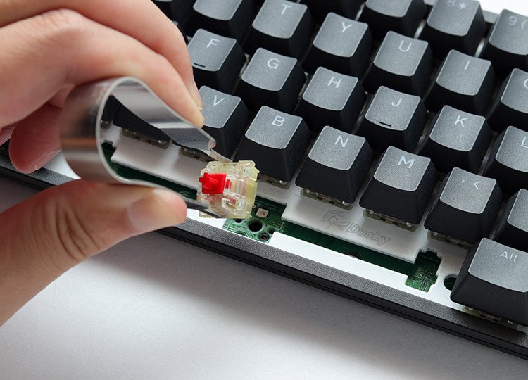 Tastierë mekanike Ducky One 3 SF RGB, Cherry MX Brown, me kabllo, e zezë