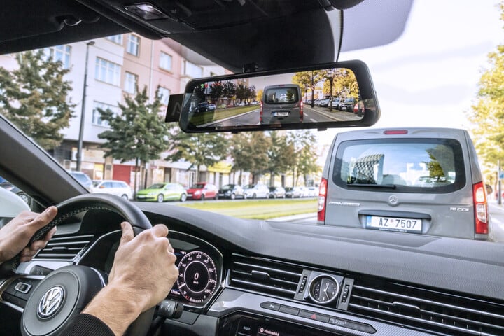 Kamerë për makinë LAMAX S9 Dual, e zezë