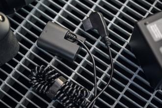 Adapter furnizimi Newell D-Tap për Sony NP-FW50, kabëll spiral 1m, i zi