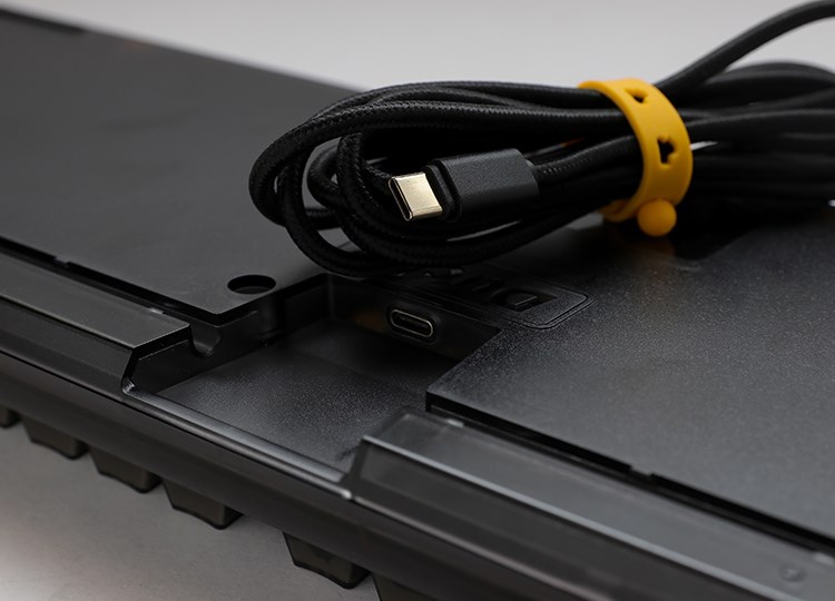 Tastierë Ducky One 3 Aura TKL, MX-Blue, RGB, e zezë