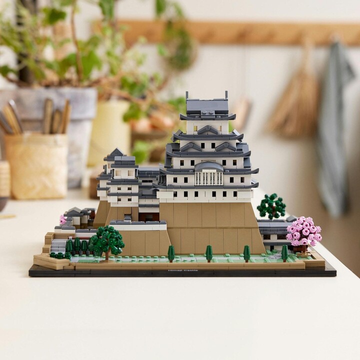 Set LEGO Architecture 21060 Himeji Castle, 2125 pjesë