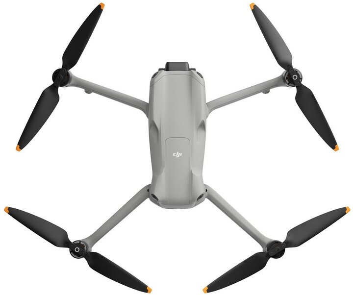 Dron DJI Air 3 Fly More Combo