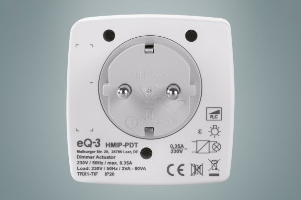 Prizë inteligjente dimeruese HomeMatic IP Dimmer Socket, 230V, kontroll nga distanca, e bardhë