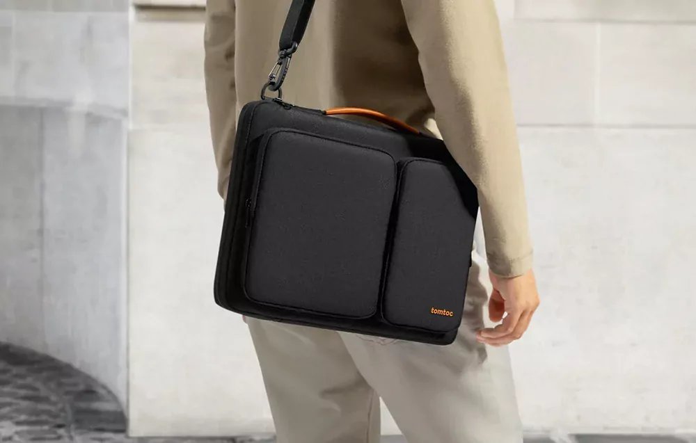 Çantë shpatullë për laptop Tomtoc Defender A42, 14", rezistente ndaj ujit, e zezë