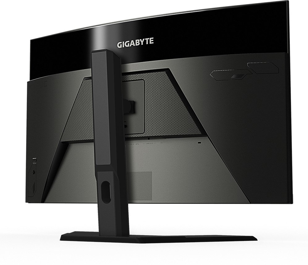 Монитор GIGABYTE M32UC, 31.5”, 4K, закривен, црн