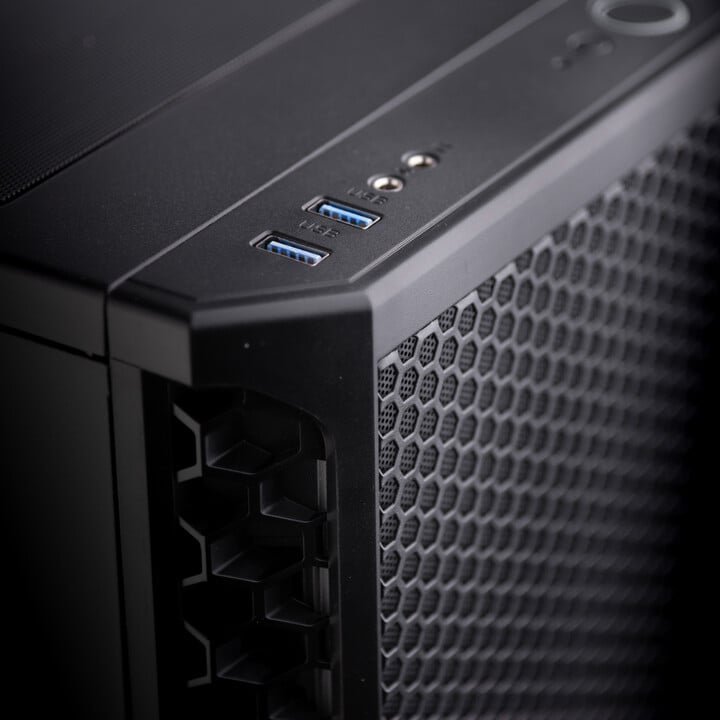 Kompjuter gaming Lynx Challenger, i5 13400F, 32GB RAM 1TB SSD, i zi