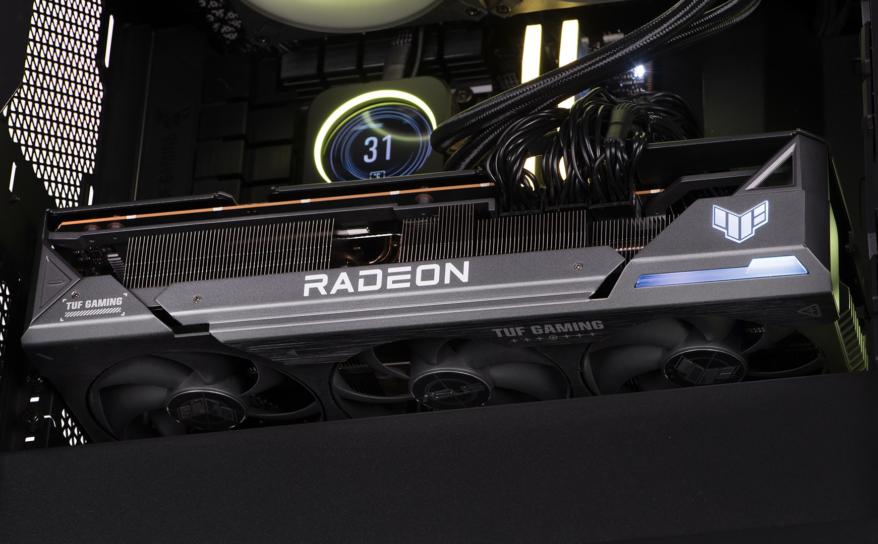 Kompjuter Actina, Ryzen 7-7800X3D, 32GB RAM, 2TB SSD, Radeon RX 7900 XT, i zi