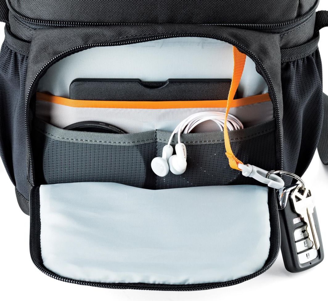 Фотографска торба Lowepro Nova 170 AW II, за DSLR, отпорна на временски услови, црна