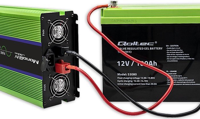Inverter Qoltec Monolith, 2500W 5000W, 12V në 230V, valë sinusoide e pastër