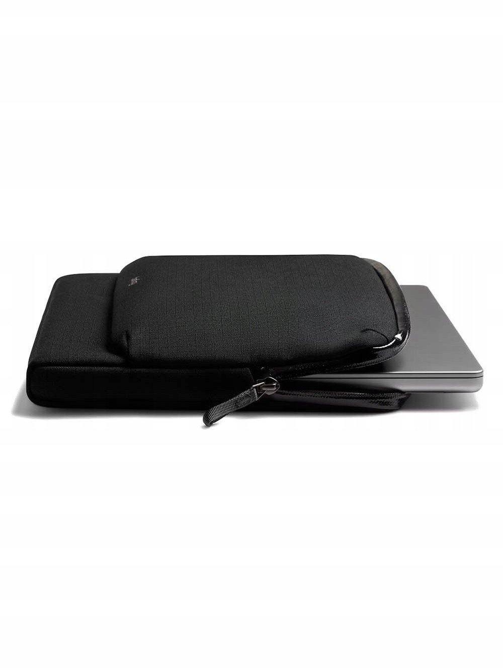 Organizues për notebook Bellroy Notebook Caddy 16, për 16", i zi