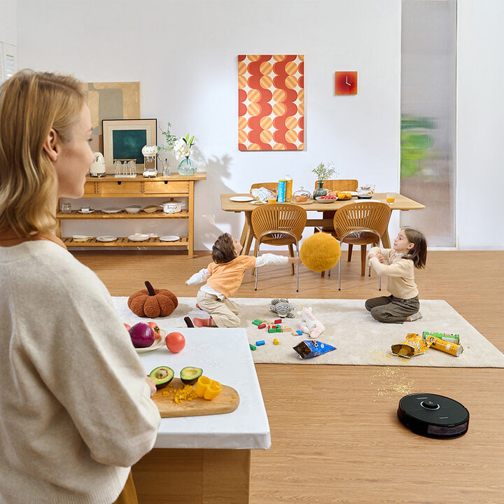 Fshesë robotike Roborock S8, e zezë