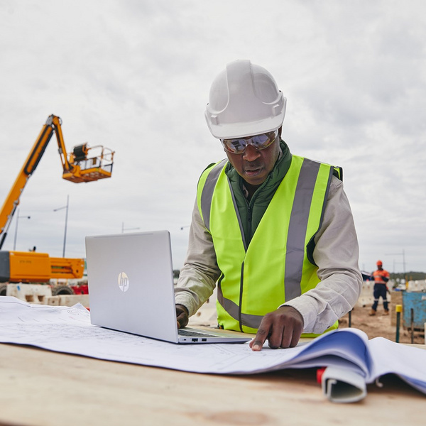 Laptop HP Probook 445, 14", AMD Ryzen 5 5600U, 8 GB RAM, 256 GB SSD, i argjendtë