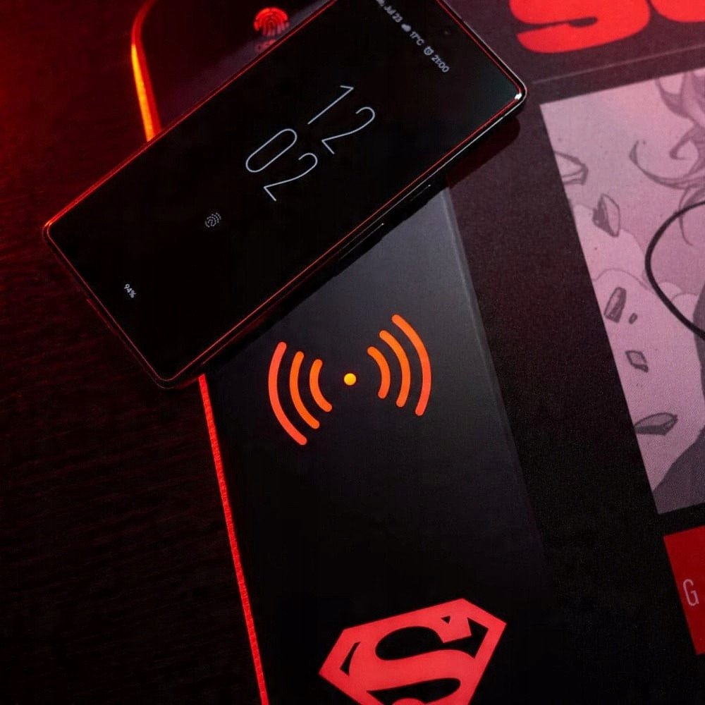 Mousepad me karikues wireless Numskull Power Idolz Superman, 30 x 80 cm, 15W, RGB, shumëngjyrësh