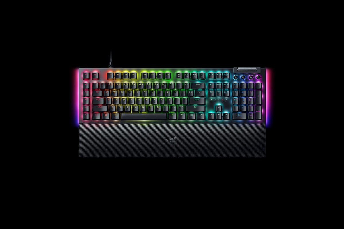 Tastierë për lojëra Razer BlackWidow V4, Razer Green, RGB, nordike, e zezë