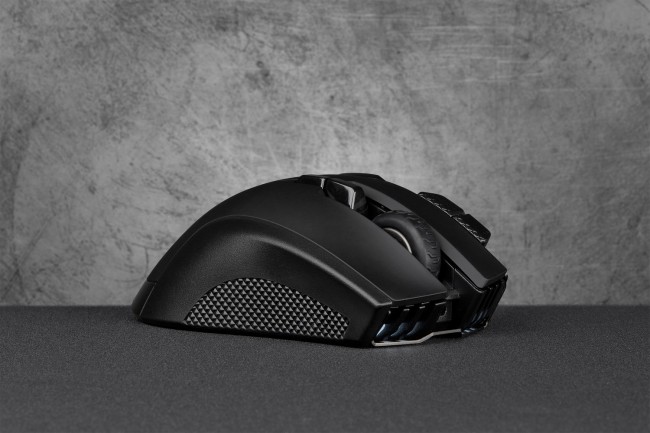 Гејминг глушец Corsair IRONCLAW RGB Wireless, безжичен, црн