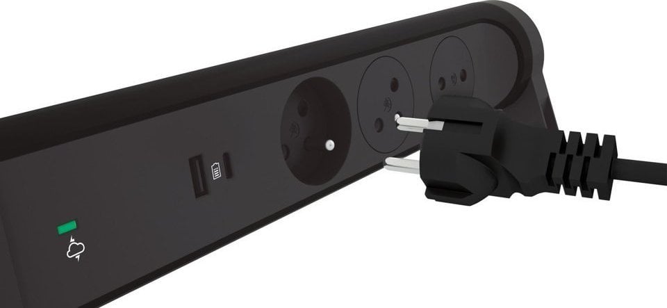 Zgjatës elektrik Legrand 049425, 3x2P+E, 2x USB A/C, 1.5m, i zi