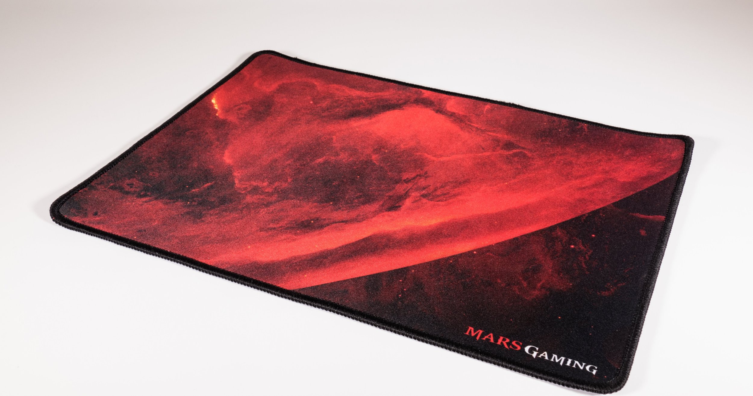 Mauspadi gaming Mars Gaming MRMP0, përmasa mesatare, i zi e i kuq