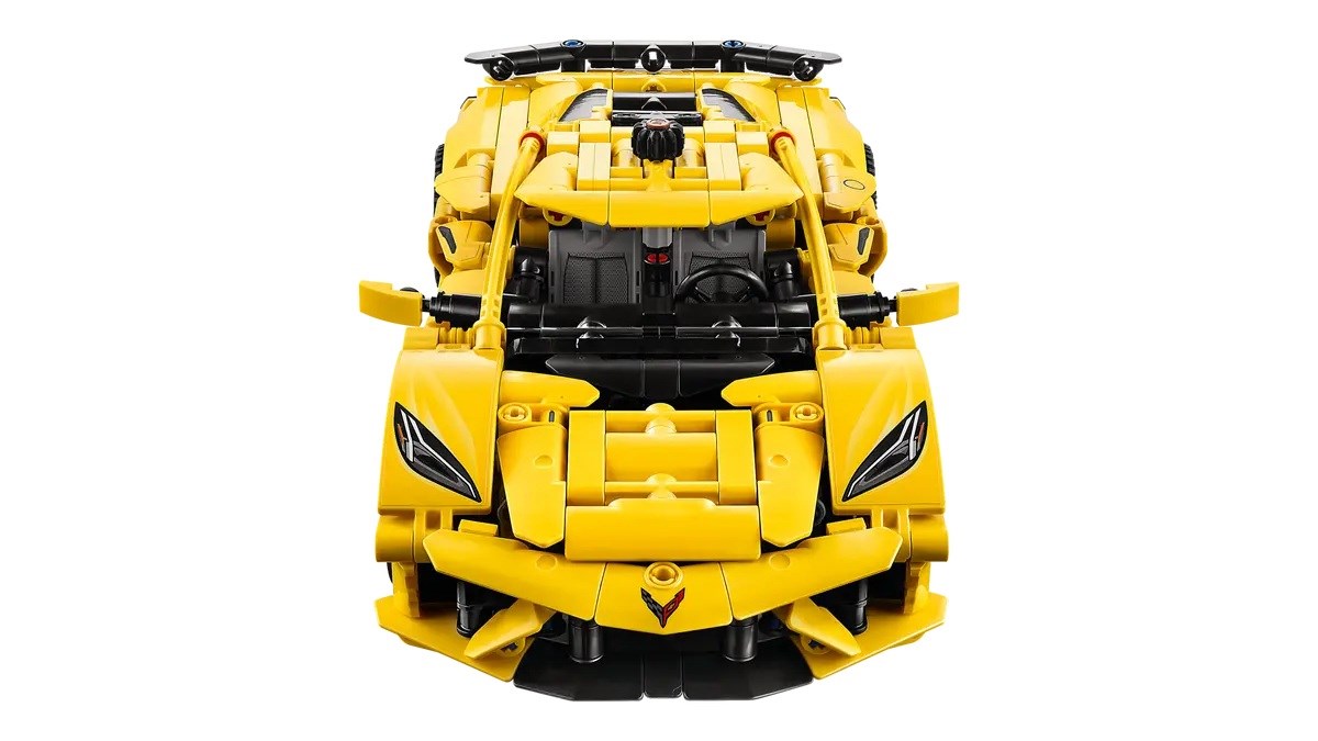 Set LEGO Technic Chevrolet Corvette Stingray 42125, model veture sportive, shumëngjyrësh