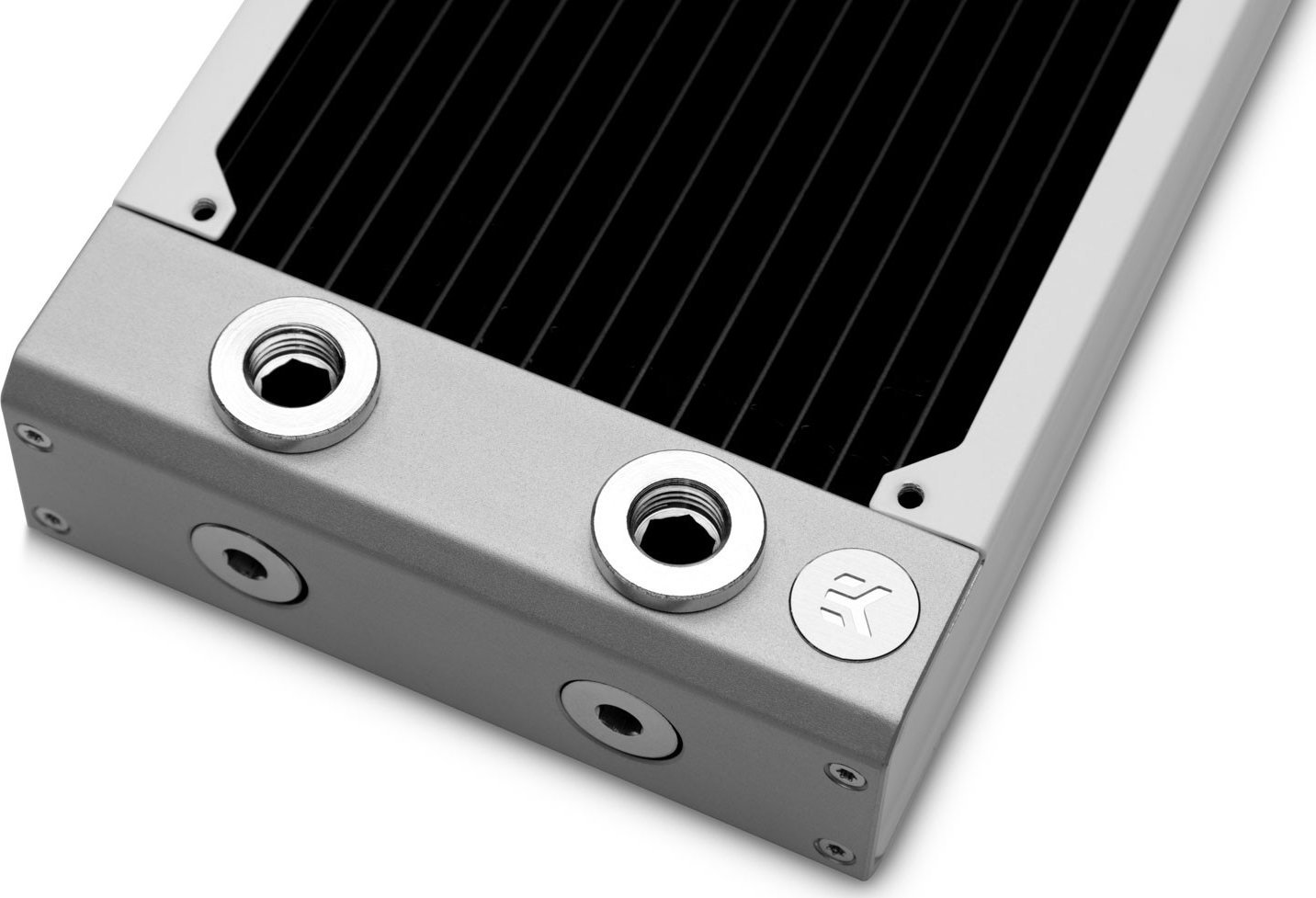 Radiator ftohës EK Water Blocks EK-Quantum Surface P240M X-Flow, 240mm, i bardhë
