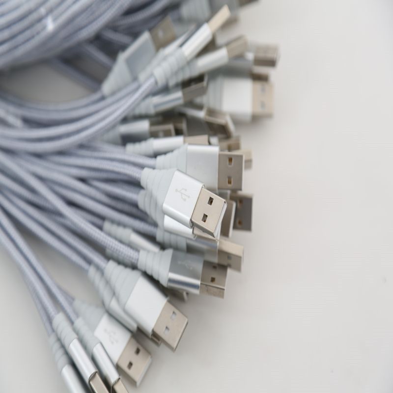 Kabllo USB Omega OUFBB3MS, USB A në Micro USB, 1 m, argjendtë