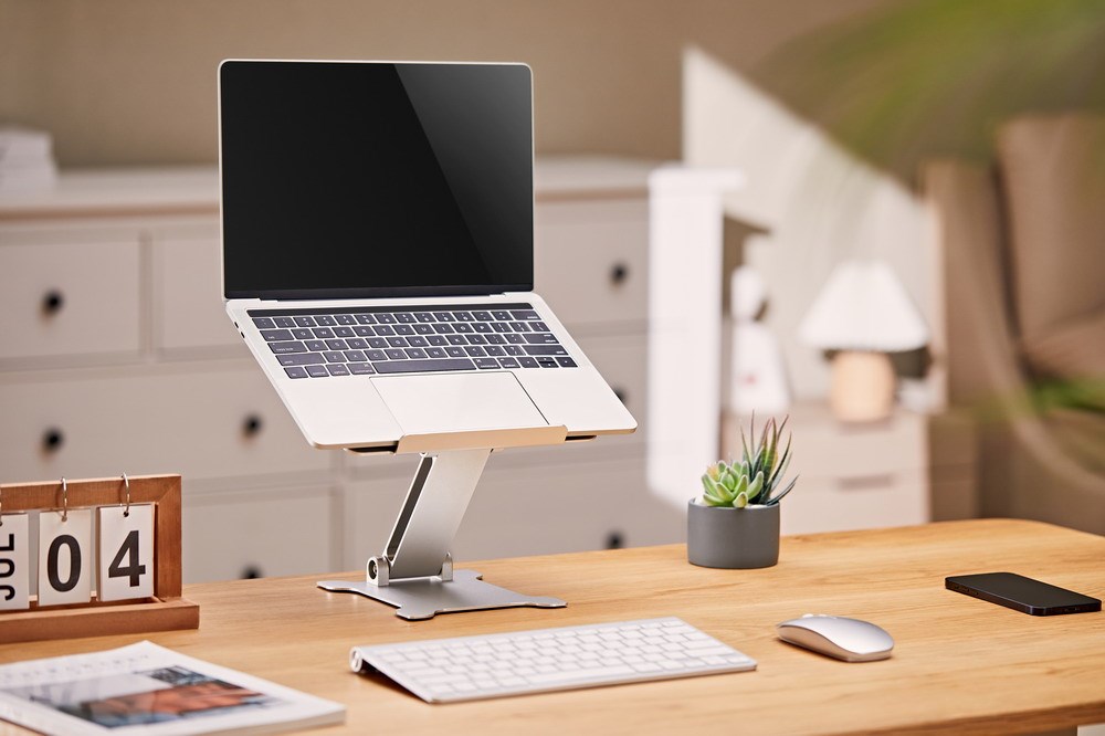 Standi për laptop Gembird, deri 15.6", alumin, ngjyrë argjendi