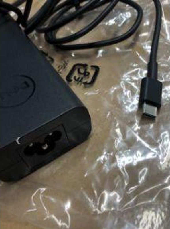 Karikues laptopi Dell 65W USB C, prizë UK, i zi