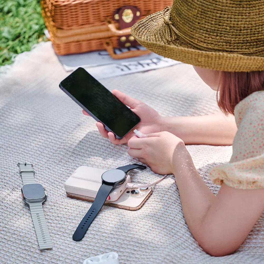 Power bank magnetik ADAM Elements VIONTA C2 Pro, 10000mAh, 60W, i zi