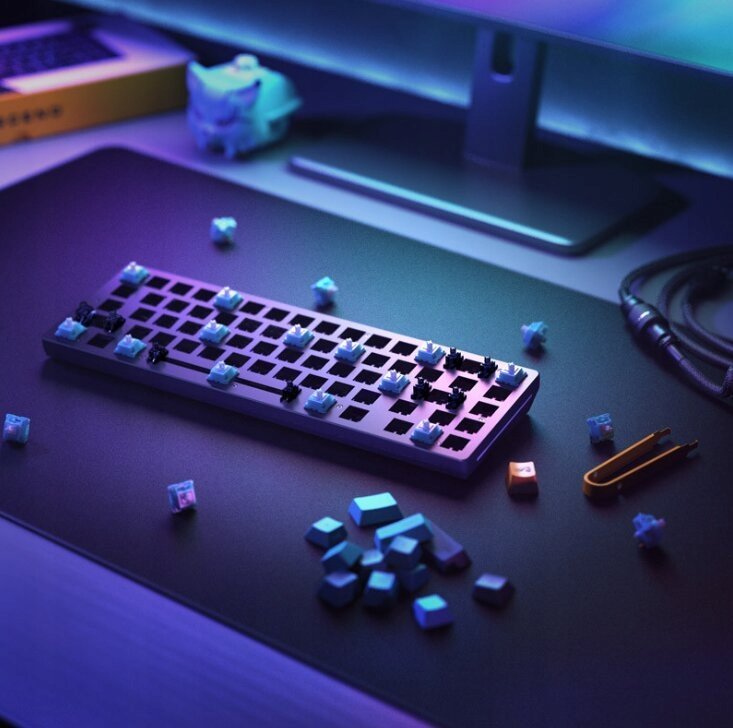 Tastierë mekanike Glorious GMMK 2 Barebones Compact 65%, RGB, ANSI, rozë