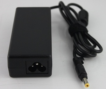 Karikues laptopi CoreParts MBA1334, 40W, për përdorim të brendshëm, i zi