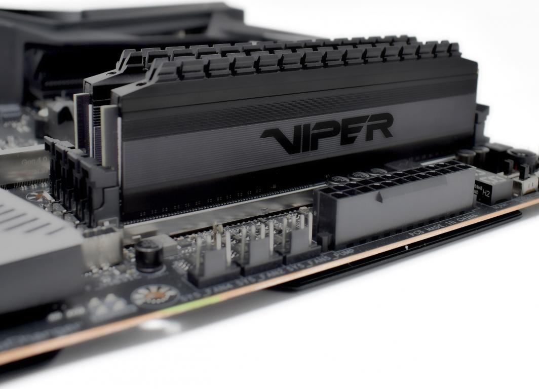 Memorie Patriot Viper 4 BLACKOUT, DDR4, 16 GB, 3200 MHz, CL16, PVB416G320C6K
