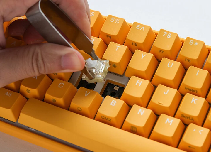 [OUTLET] Tastierë Ducky One 3 Yellow Mini, Cherry MX Red, US