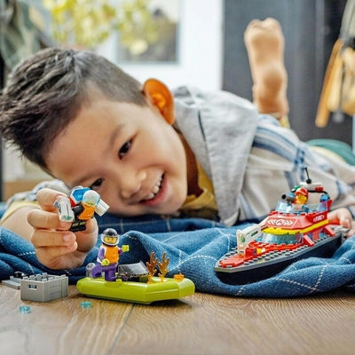 Set LEGO® City 60373 Fire Rescue Boat and Boat, 144 pjesë