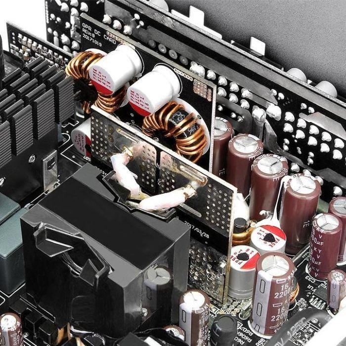 Burim energjie Thermaltake Toughpower GF1 PS-TPD-0650FNFAGE-1 ATX, 650W