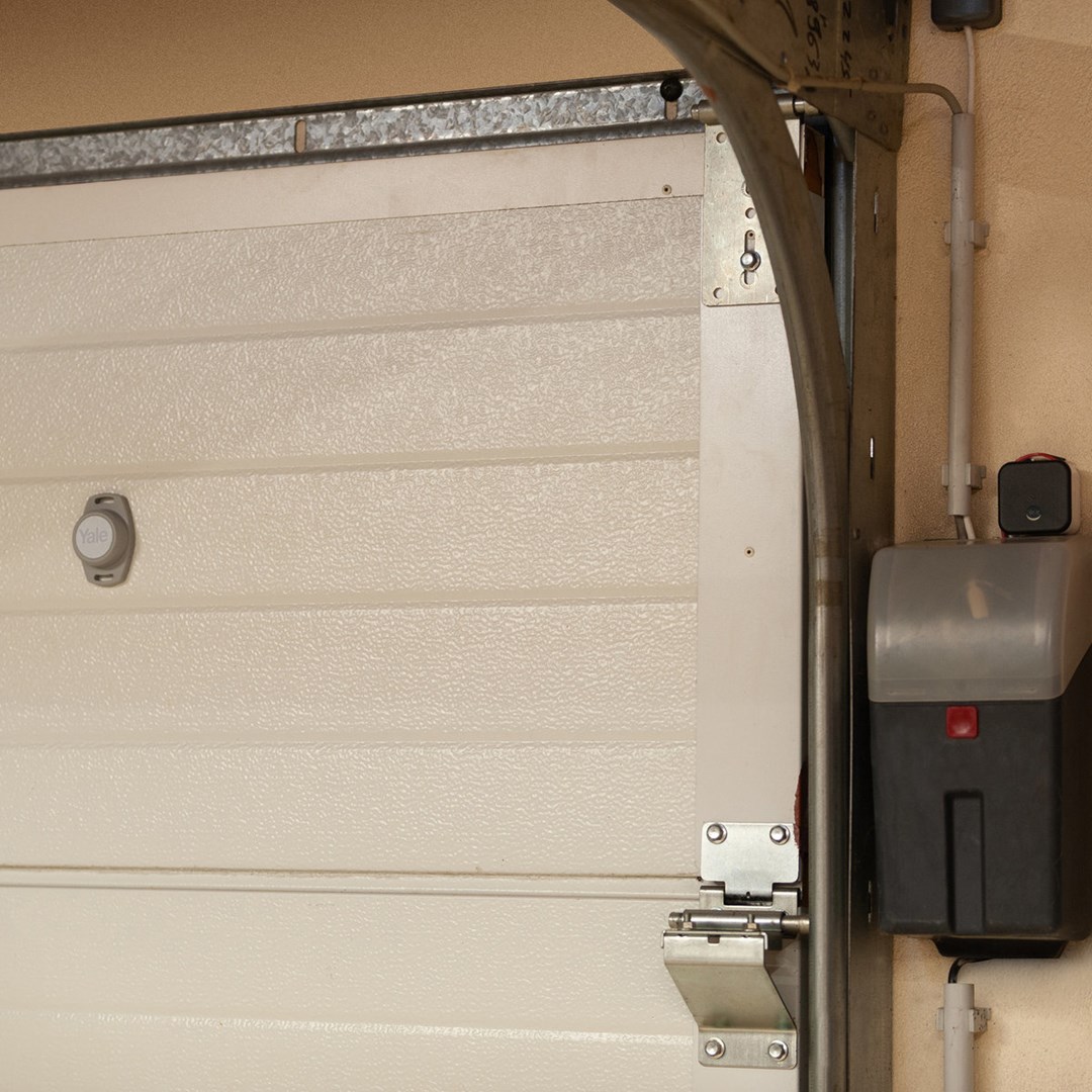 Hapës elektrik garazhi Yale Home Garage Opener, inteligjent, gri