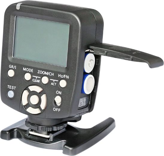 Radio trigger për blic Yongnuo YN-560-TXII, 2.4GHz, për Nikon i-TTL, i zi