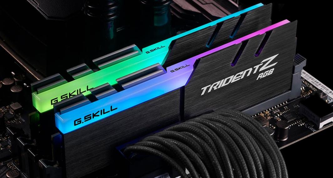 Memorie G.Skill Trident Z RGB, DDR4, 32 GB, 4600 MHz, CL20, F4-4600C20D-32GTZR