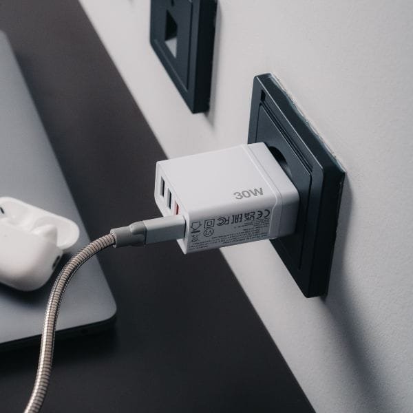 Ngarkues Verbatim, USB, 5V, i bardhë